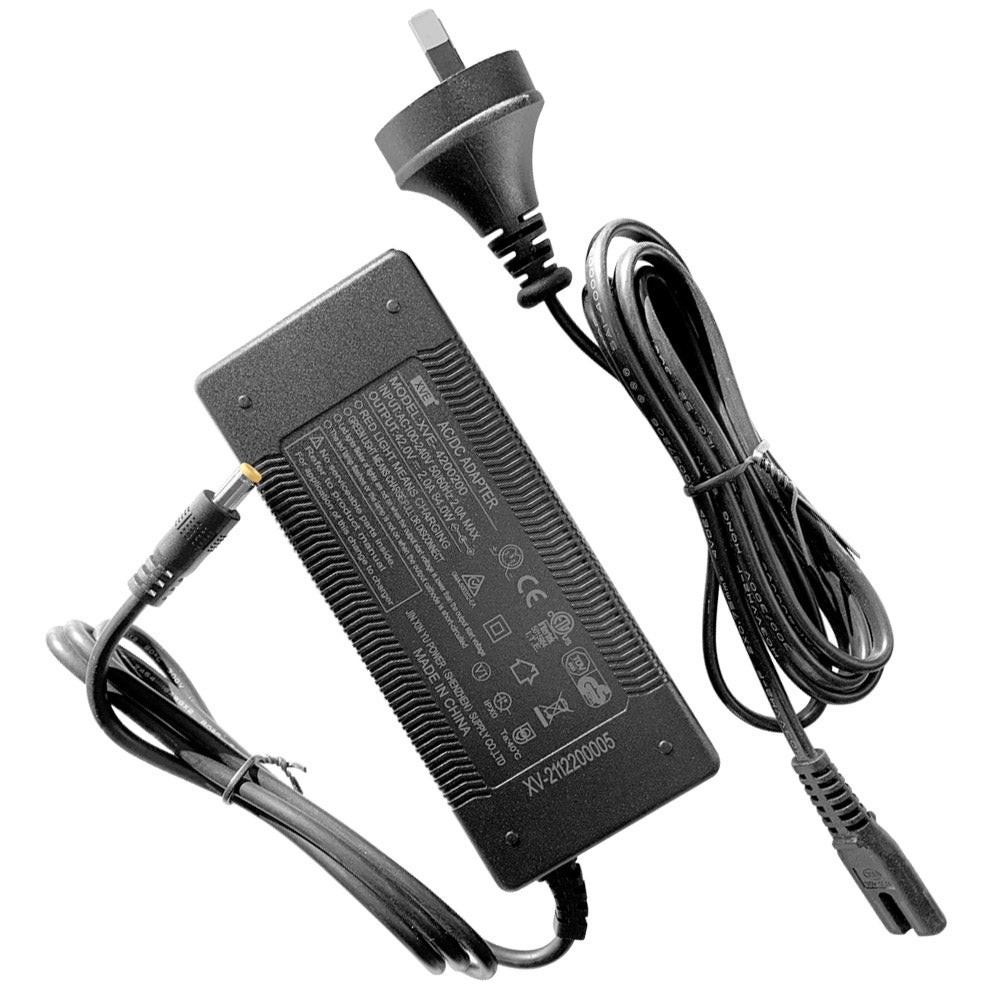 Charger for MONT-AKEZ-
SPK